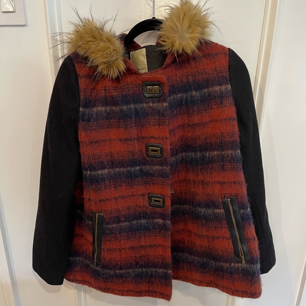 Wool jacket with fur hood